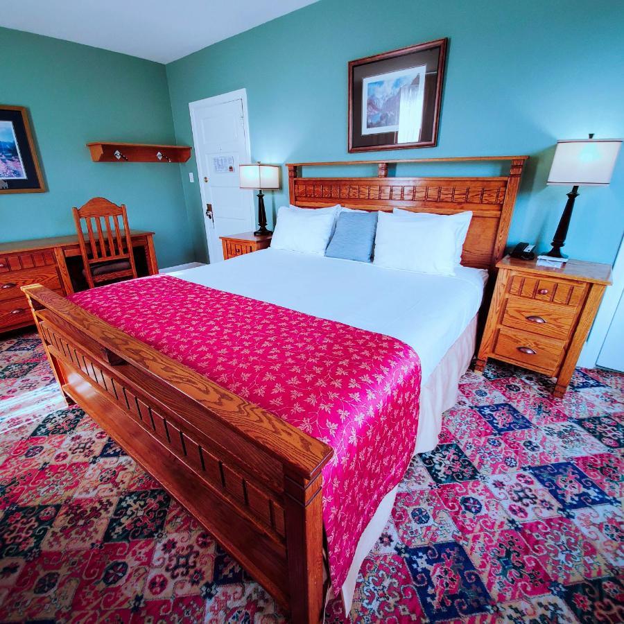 James Bay Inn Hotel, Suites & Cottage فكتوريا المظهر الخارجي الصورة