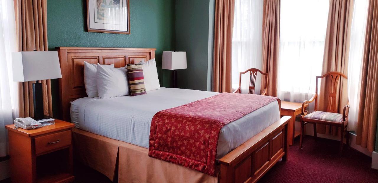 James Bay Inn Hotel, Suites & Cottage فكتوريا المظهر الخارجي الصورة